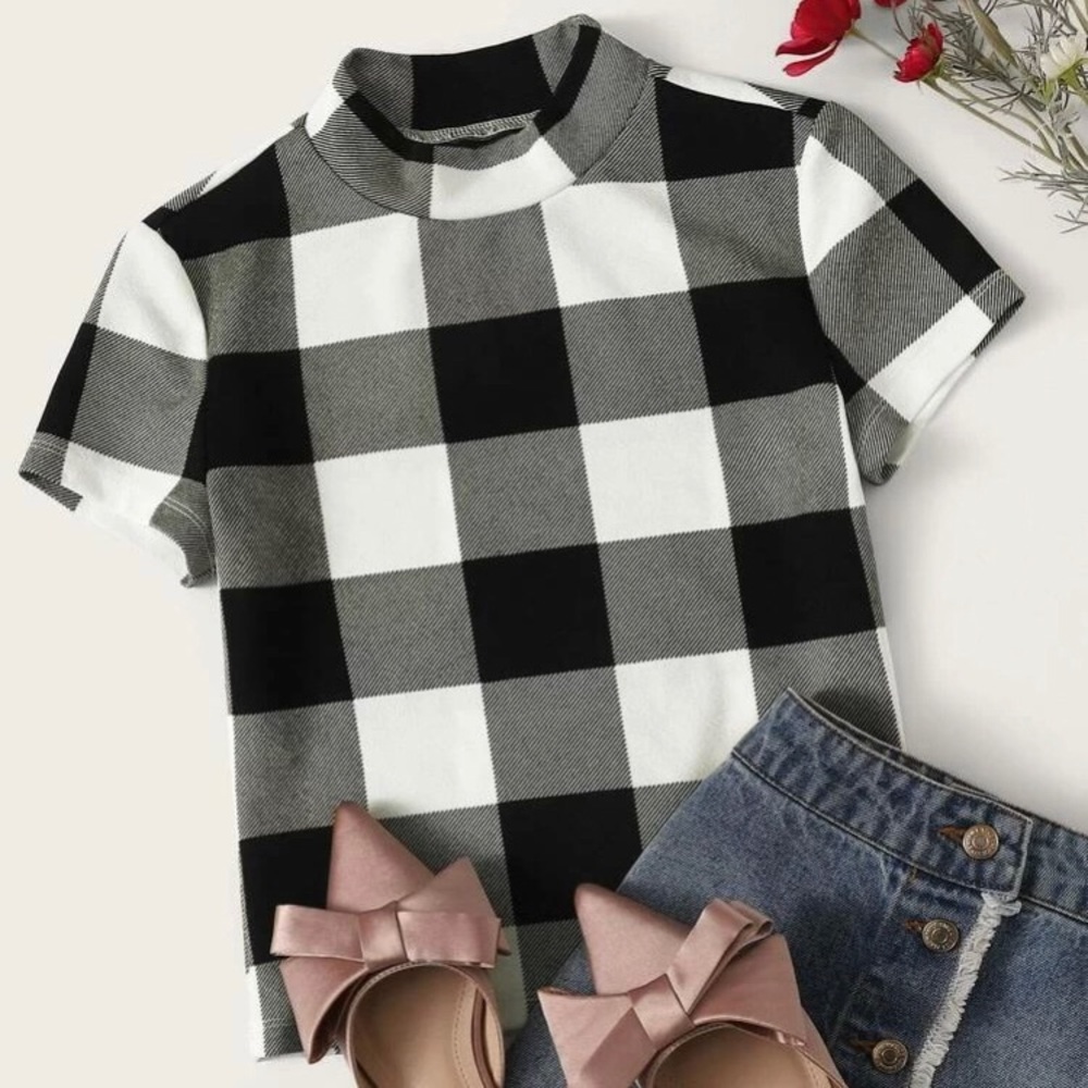 Shein Buffalo Plaid Mock Neck Top *never worn*